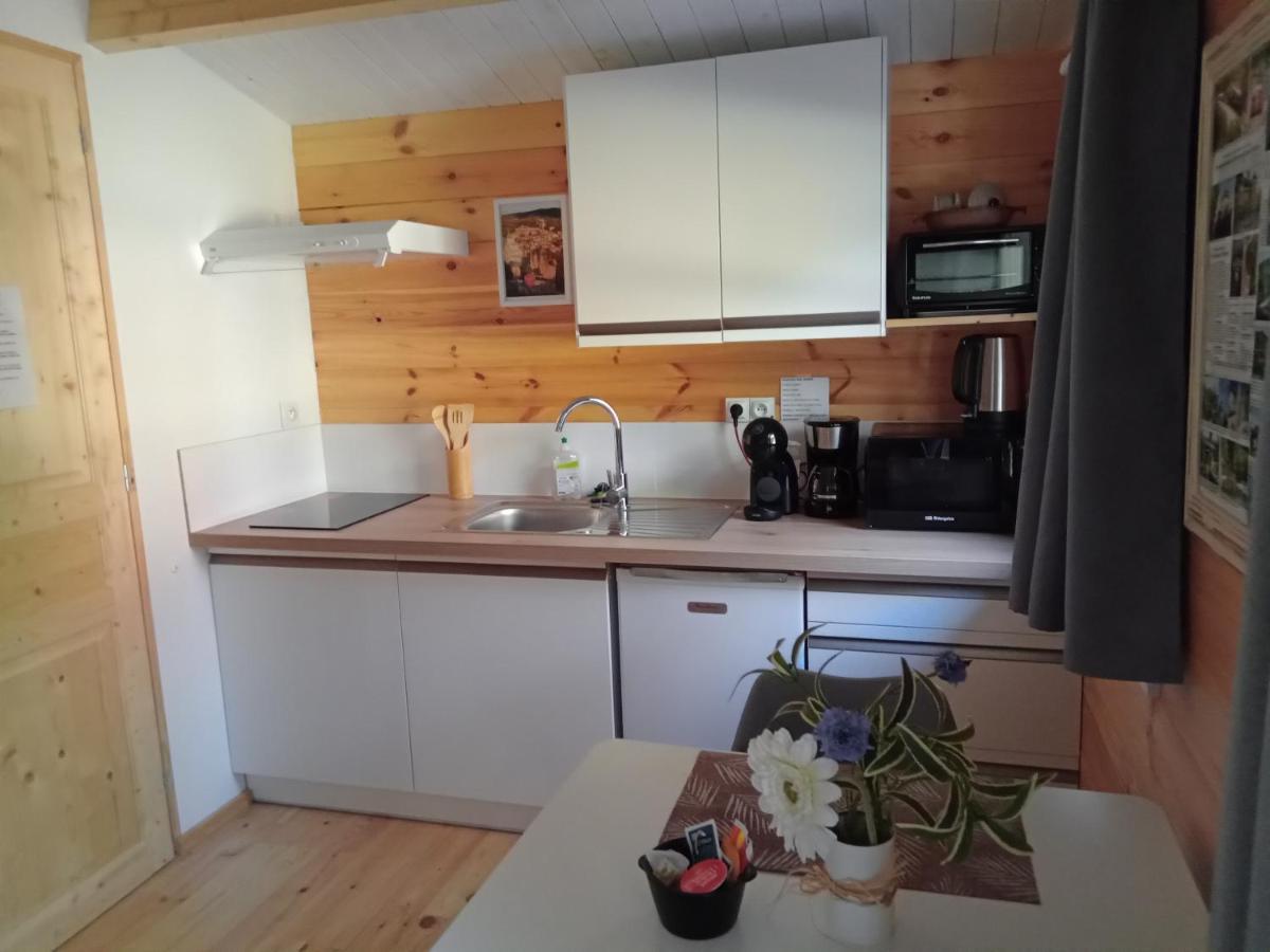 Chalet "Le Petit Olivier" Gites Appart 'Hotel L'Echappee Belle D'Aubenas Logement 2 Sur 3 ภายนอก รูปภาพ