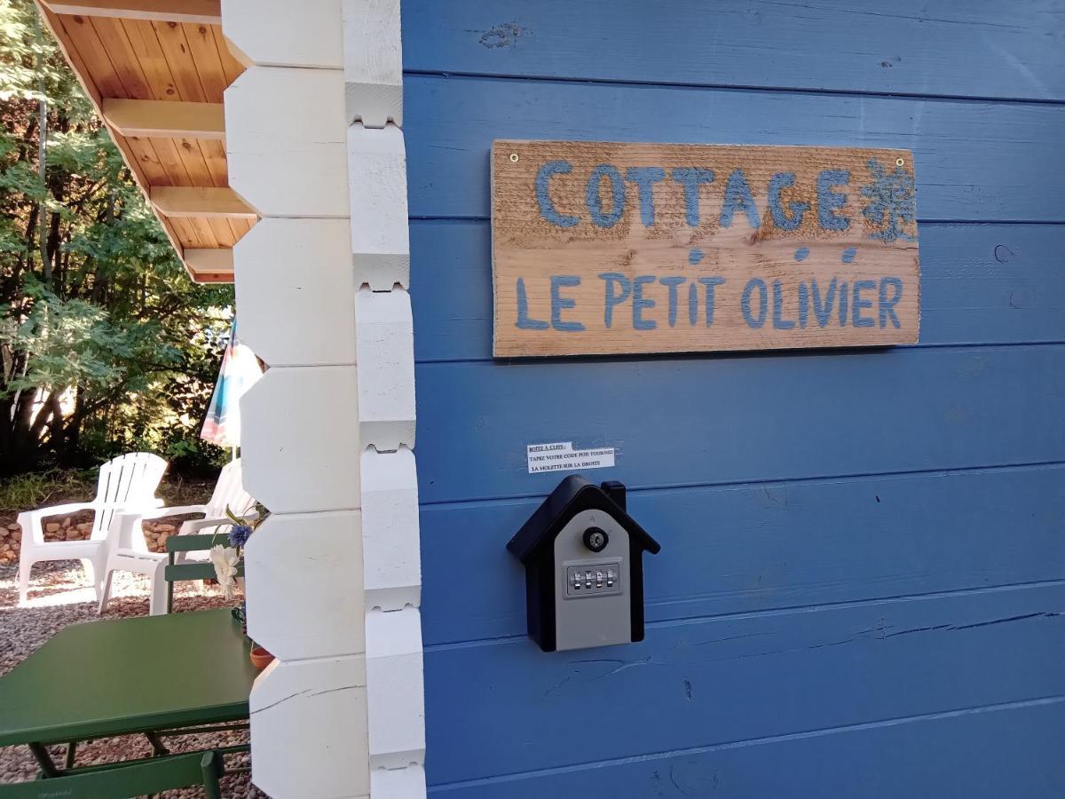 Chalet "Le Petit Olivier" Gites Appart 'Hotel L'Echappee Belle D'Aubenas Logement 2 Sur 3 ภายนอก รูปภาพ